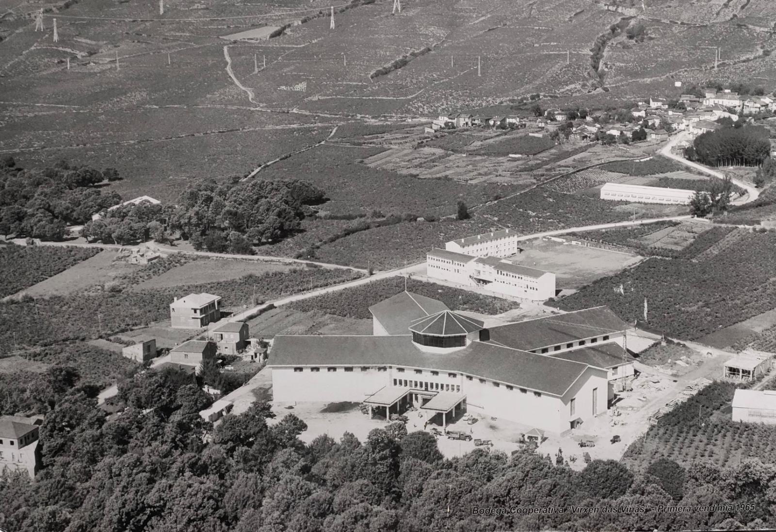 Cooperativa da Rúa no Campo Grande da Rúa, 1965. © Cooperativa Virgen de las Viñas, A Rúa.