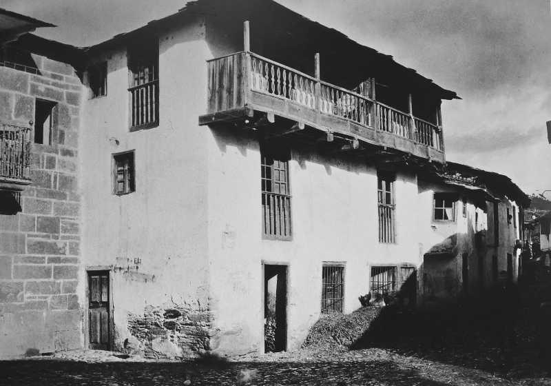  Casa de xeso branco, A Rúa. Ruth Matilda Anderson, 1924. © Hispanic Society of America.